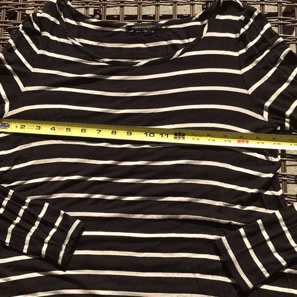 BCBG Maxazria Top - Picture 7 of 10